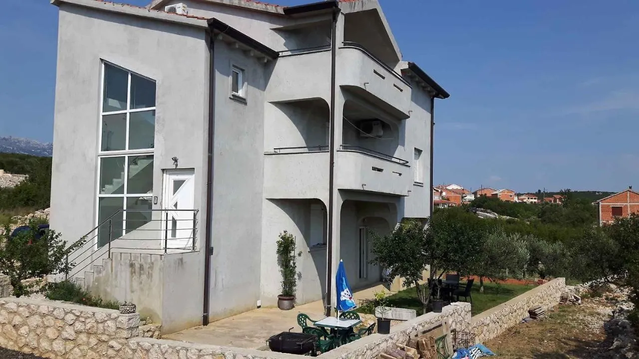 Two-Bedroom Apartment In Maslenica I